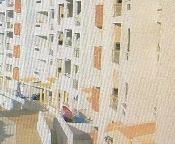 Centrally Located With Pool View 阿尔布费拉