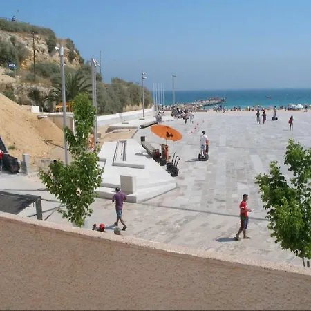 Centrally Located With Pool View 公寓 阿尔布费拉