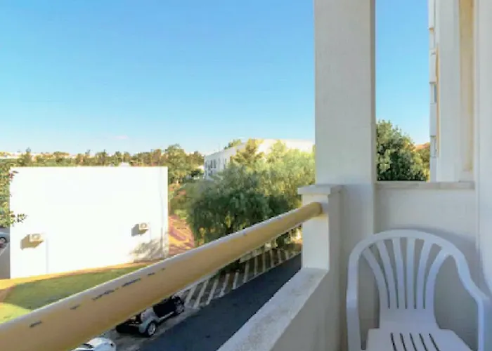 Centrally Located With Pool View البوفيرا