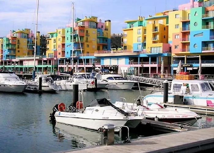 Centrally Located With Pool View البوفيرا