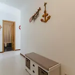 Apartman Centrally Located With Pool View *