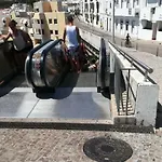 Centrally Located With Pool View Appartement