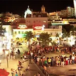 Centrally Located With Pool View Appartement Albufeira