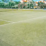 Appartement Centrally Located With Pool View