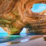 Appartement Centrally Located With Pool View *