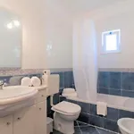 Centrally Located With Pool View Appartement *