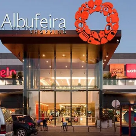 Apartamento Centrally Located With Pool View *